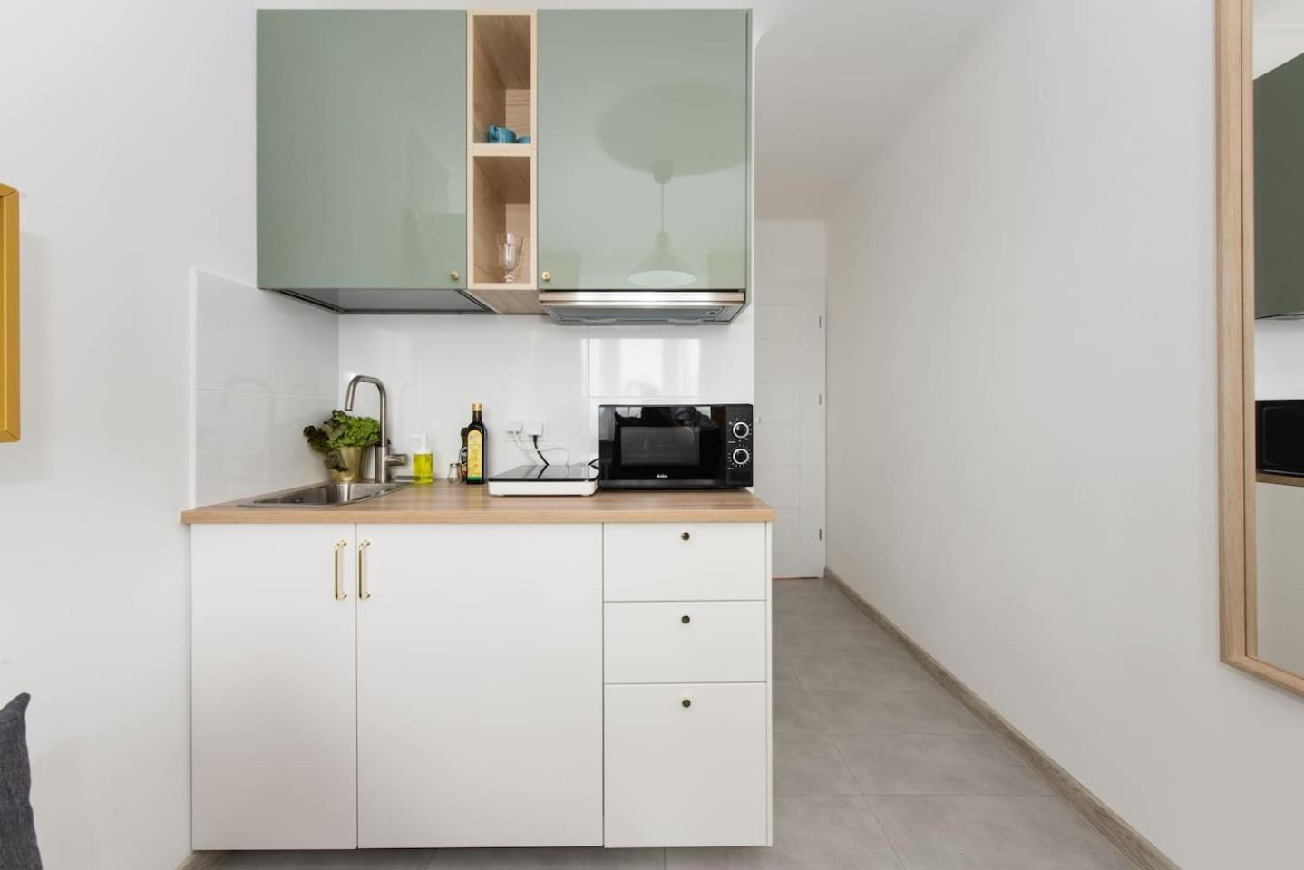 Superapart Belwederska Room B Ministudio Warszawa Zewnętrze zdjęcie